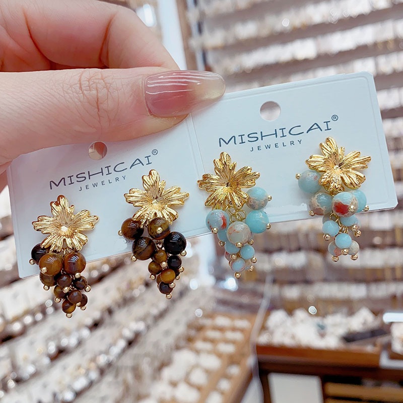 Turquoise Grape Cluster Stud E - Vintage Fashion Influencer ulasan dan harga