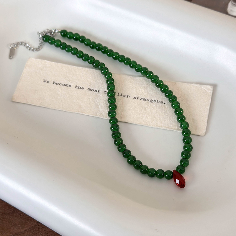Vintage Green Beaded Necklace  - Vintage Fashion Look ulasan dan harga