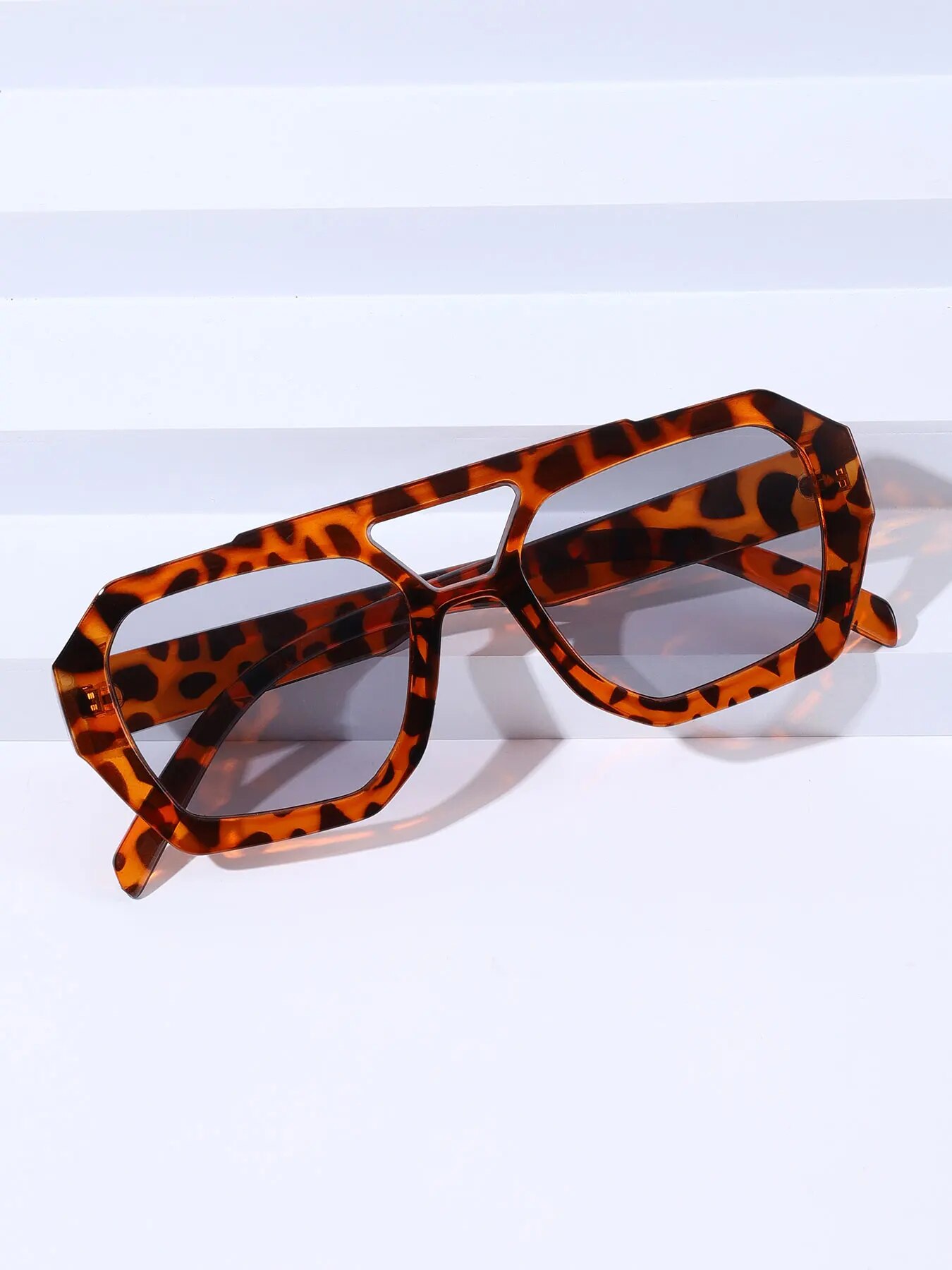 Fashion Vintage Square Irregul - Vintage Fashion Luxury ulasan dan harga