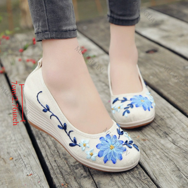 Embroidered Women Comfort Wedg - Vintage Fashion Heels ulasan dan harga