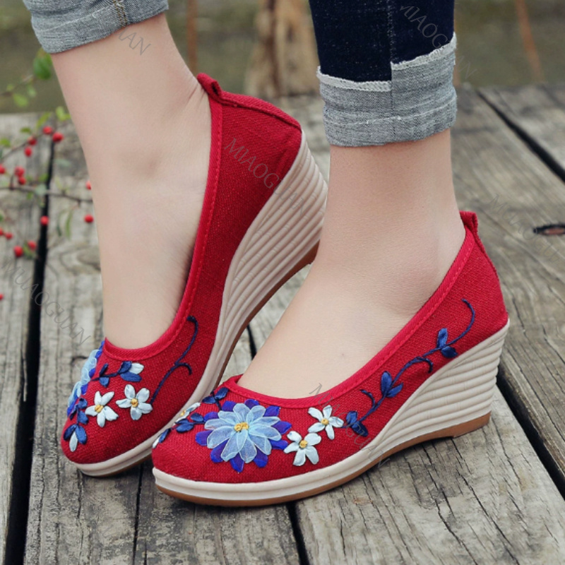 Embroidered Women Comfort Wedg - Vintage Fashion Heels ulasan dan harga